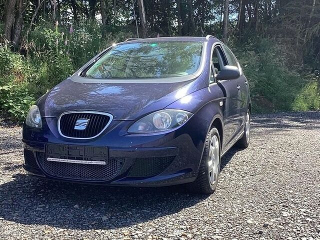 Синий Сеат Altea XL, объемом двигателя 1.9 л и пробегом 335 тыс. км за 2413 $, фото 1 на Automoto.ua