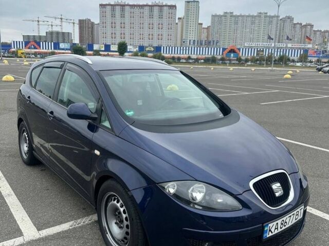 Синий Сеат Altea XL, объемом двигателя 1.9 л и пробегом 229 тыс. км за 5500 $, фото 1 на Automoto.ua