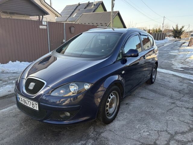 Синій Сеат Altea XL, об'ємом двигуна 1.9 л та пробігом 231 тис. км за 5699 $, фото 1 на Automoto.ua