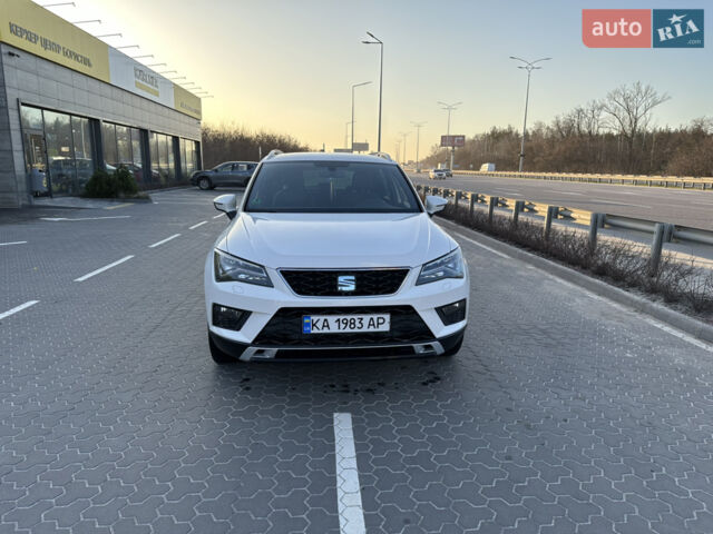 Білий Сеат Ateca, об'ємом двигуна 1.97 л та пробігом 260 тис. км за 18000 $, фото 1 на Automoto.ua