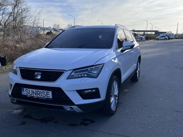Белый Сеат Ateca, объемом двигателя 1.6 л и пробегом 140 тыс. км за 21000 $, фото 1 на Automoto.ua