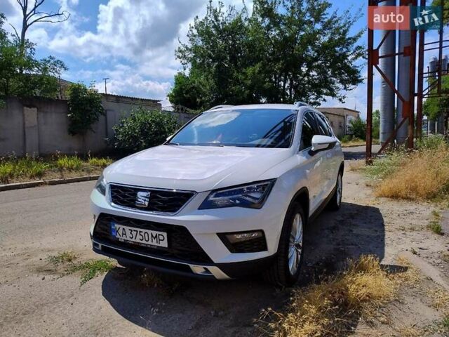 Белый Сеат Ateca, объемом двигателя 1.6 л и пробегом 145 тыс. км за 22100 $, фото 1 на Automoto.ua