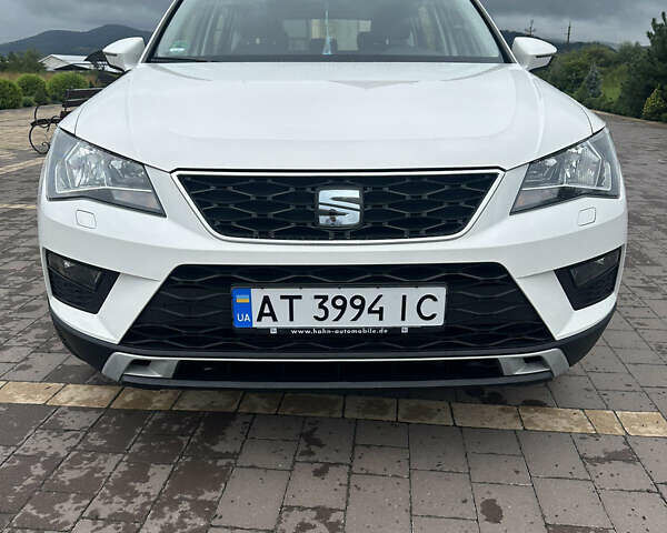 Белый Сеат Ateca, объемом двигателя 1.97 л и пробегом 168 тыс. км за 23500 $, фото 1 на Automoto.ua