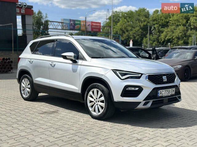 Серый Сеат Ateca, объемом двигателя 1.5 л и пробегом 61 тыс. км за 22000 $, фото 1 на Automoto.ua