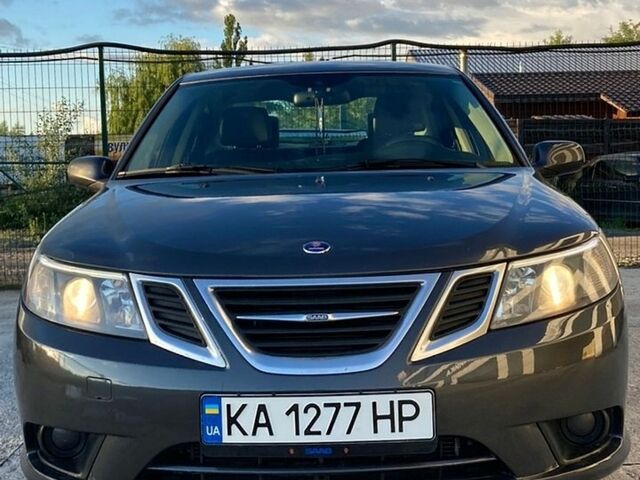 Серый Сааб 9-3, объемом двигателя 2 л и пробегом 201 тыс. км за 7800 $, фото 1 на Automoto.ua
