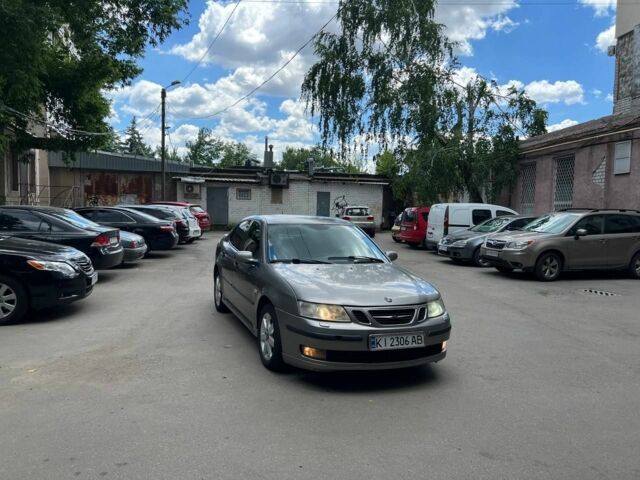 Серый Сааб 9-3 X, объемом двигателя 2 л и пробегом 300 тыс. км за 3250 $, фото 1 на Automoto.ua