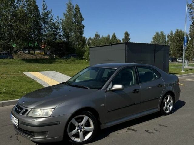 Серый Сааб 9-3 X, объемом двигателя 2.2 л и пробегом 338 тыс. км за 2200 $, фото 1 на Automoto.ua