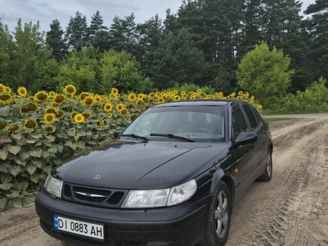 Чорний Сааб 9-5, об'ємом двигуна 2 л та пробігом 400 тис. км за 2898 $, фото 1 на Automoto.ua