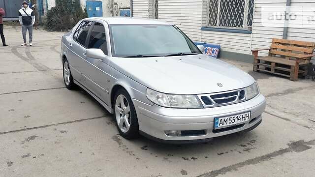 Сірий Сааб 9-5, об'ємом двигуна 2.3 л та пробігом 327 тис. км за 4000 $, фото 1 на Automoto.ua