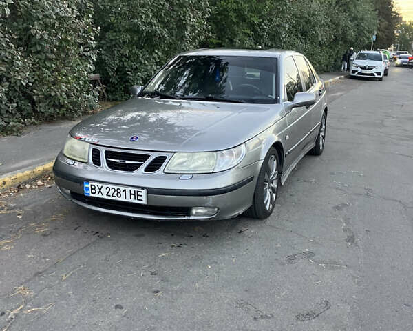 Серый Сааб 9-5, объемом двигателя 2.29 л и пробегом 308 тыс. км за 5349 $, фото 1 на Automoto.ua