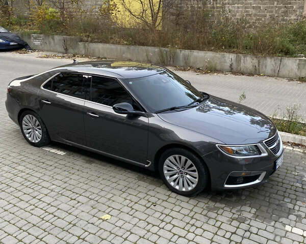 Серый Сааб 9-5, объемом двигателя 2.8 л и пробегом 69 тыс. км за 11000 $, фото 1 на Automoto.ua