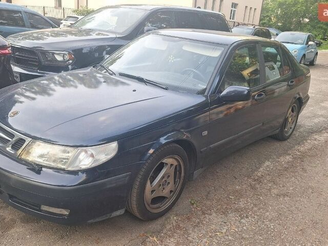 Синий Сааб 9-5, объемом двигателя 2 л и пробегом 336 тыс. км за 2400 $, фото 1 на Automoto.ua
