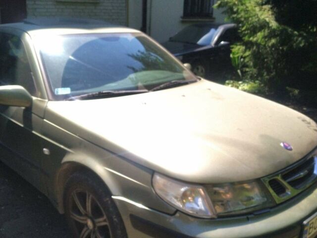 Зелений Сааб 9-5, об'ємом двигуна 2.3 л та пробігом 220 тис. км за 3900 $, фото 1 на Automoto.ua