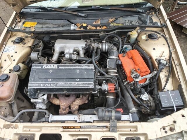 Бежевый Сааб 9000, объемом двигателя 2 л и пробегом 336 тыс. км за 2500 $, фото 1 на Automoto.ua
