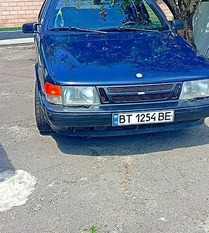 Синий Сааб 9000, объемом двигателя 2 л и пробегом 432 тыс. км за 1499 $, фото 1 на Automoto.ua