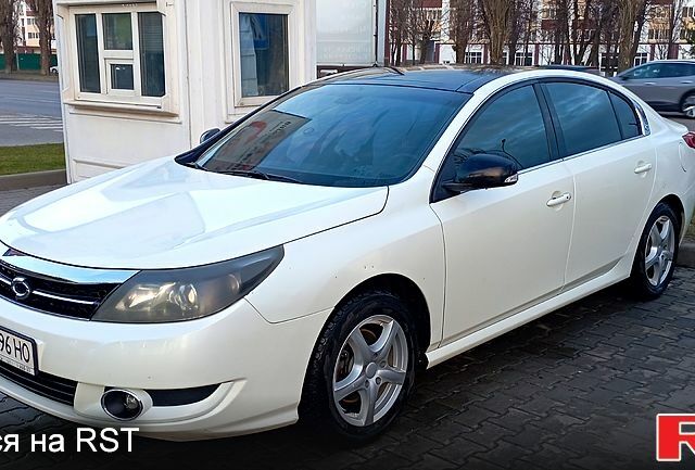 Белый Самсунг СМ5, объемом двигателя 2 л и пробегом 222 тыс. км за 8000 $, фото 1 на Automoto.ua