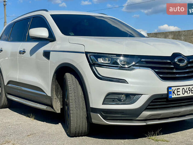 Білий Самсунг QM6, об'ємом двигуна 2 л та пробігом 120 тис. км за 19500 $, фото 1 на Automoto.ua