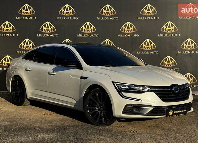 Белый Самсунг SM6, объемом двигателя 1.8 л и пробегом 30 тыс. км за 28200 $, фото 1 на Automoto.ua