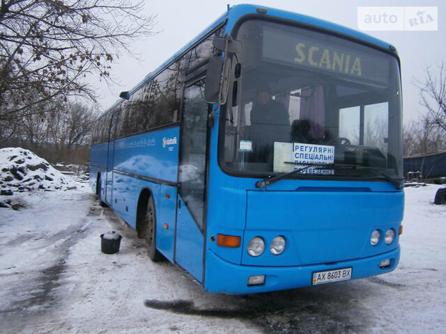 Синий Сканиа 112, объемом двигателя 9 л и пробегом 300 тыс. км за 9200 $, фото 1 на Automoto.ua