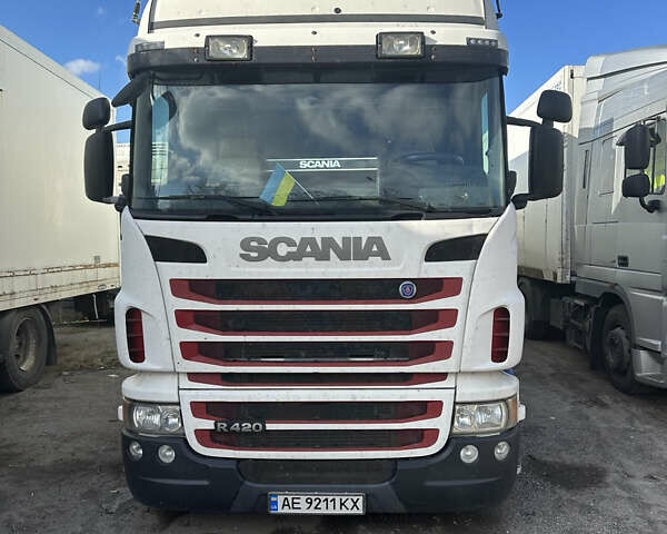 Белый Сканиа Р 420, объемом двигателя 11.6 л и пробегом 330 тыс. км за 18000 $, фото 1 на Automoto.ua