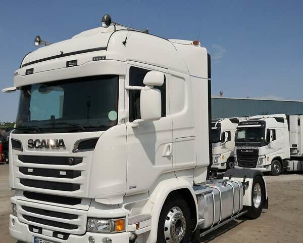 Белый Сканиа R 450, объемом двигателя 12.74 л и пробегом 829 тыс. км за 41177 $, фото 1 на Automoto.ua