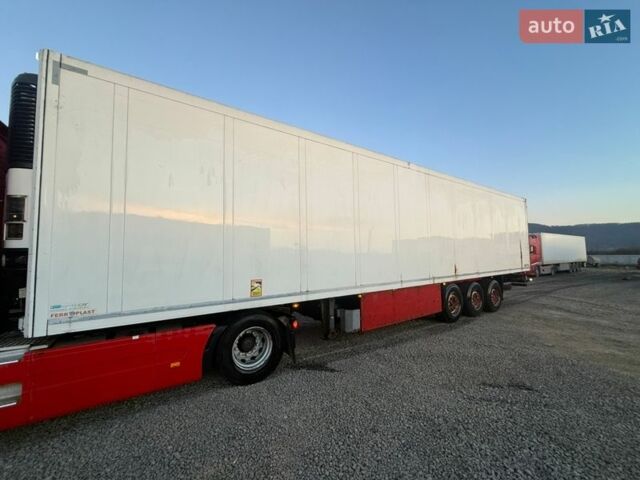 Білий Шмітц Каргобулл САФ, об'ємом двигуна 0 л та пробігом 253 тис. км за 7500 $, фото 1 на Automoto.ua