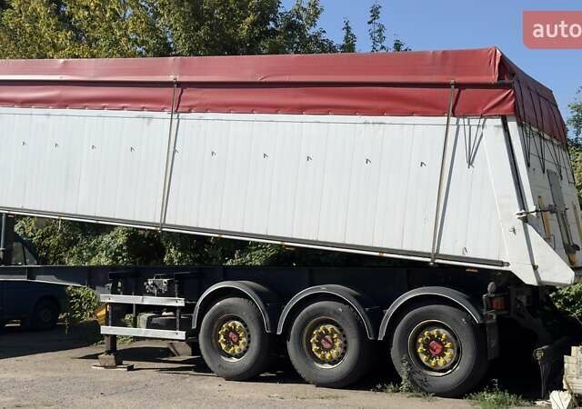 Шмитц Каргобулл САФ, объемом двигателя 0 л и пробегом 200 тыс. км за 14300 $, фото 1 на Automoto.ua