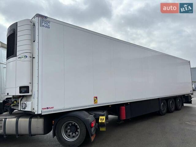 Белый Шмитц Каргобулл Cargobull, объемом двигателя 0 л и пробегом 170 тыс. км за 51069 $, фото 1 на Automoto.ua