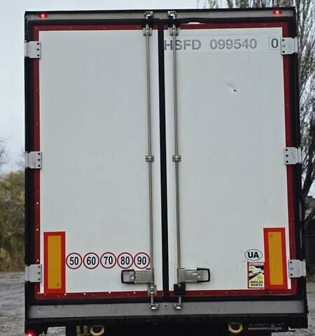 Шмитц Каргобулл Cargobull 2014 в Каменское - Днепродзержинск на Automoto.ua Шмитц Каргобулл Cargobull, объемом двигателя 0 л и пробегом 650 тыс. км за 23500 $, фото 1 на Automoto.ua