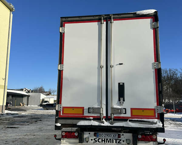 Серый Шмитц Каргобулл Cargobull, объемом двигателя 0 л и пробегом 800 тыс. км за 15000 $, фото 1 на Automoto.ua