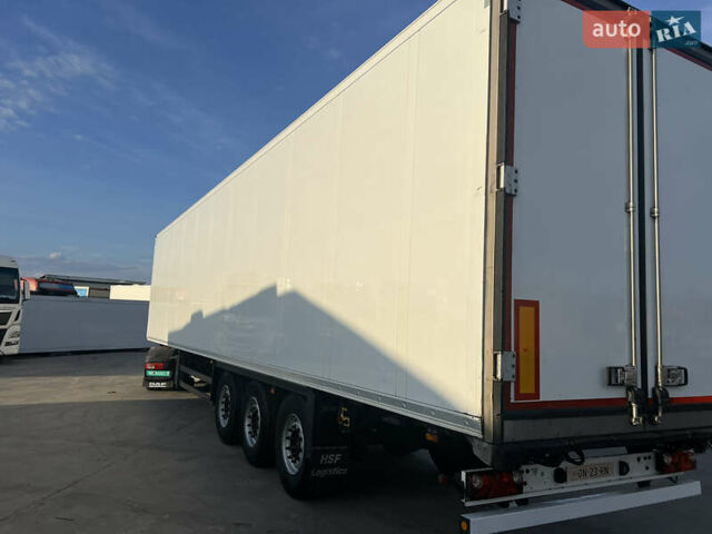 Шмітц Каргобулл SCB S3B, об'ємом двигуна 0 л та пробігом 300 тис. км за 24500 $, фото 1 на Automoto.ua