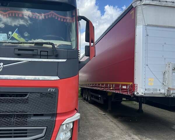 Красный Шмитц Каргобулл SCB S3T, объемом двигателя 0 л и пробегом 300 тыс. км за 12900 $, фото 1 на Automoto.ua