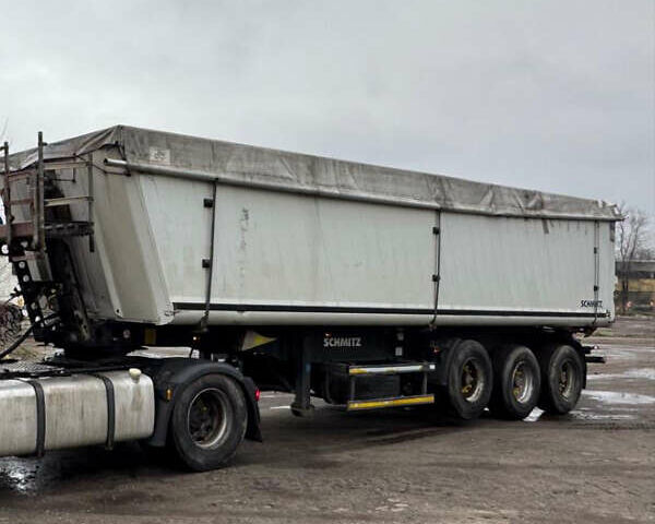 Серый Шмитц Каргобулл SKI, объемом двигателя 0 л и пробегом 0 тыс. км за 16800 $, фото 1 на Automoto.ua