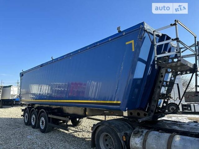 Синий Шмитц Каргобулл SKI, объемом двигателя 0 л и пробегом 777 тыс. км за 35800 $, фото 1 на Automoto.ua