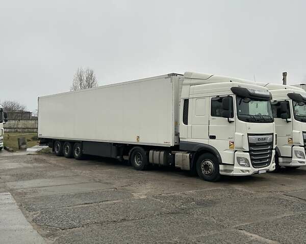 Белый Шмитц Каргобулл SKO, объемом двигателя 0 л и пробегом 300 тыс. км за 44500 $, фото 1 на Automoto.ua