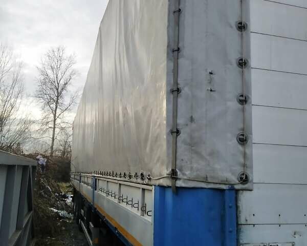 Серый Шмитц Каргобулл SPR, объемом двигателя 0 л и пробегом 100 тыс. км за 5000 $, фото 1 на Automoto.ua