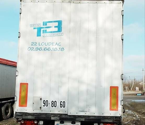 Шмітц Каргобулл SSD 2007 у Житомирі на Automoto.ua Сірий Шмітц Каргобулл SSD, об'ємом двигуна 0 л та пробігом 0 тис. км за 6000 $, фото 1 на Automoto.ua