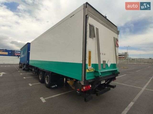 Серый Шмитц Каргобулл ZKO, объемом двигателя 0 л и пробегом 350 тыс. км за 12000 $, фото 1 на Automoto.ua