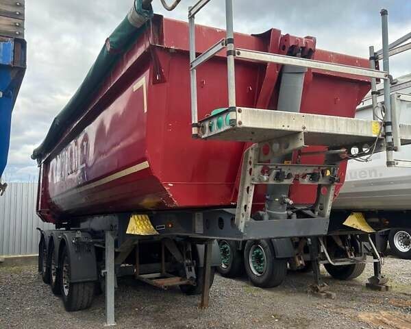 Красный Шмитз СКИ, объемом двигателя 0 л и пробегом 100 тыс. км за 13100 $, фото 1 на Automoto.ua