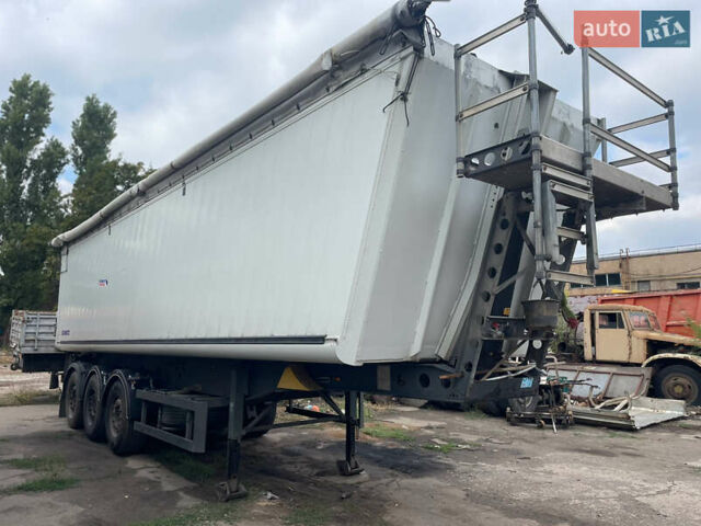 Сірий Шмітз СКІ, об'ємом двигуна 0 л та пробігом 100 тис. км за 33000 $, фото 1 на Automoto.ua