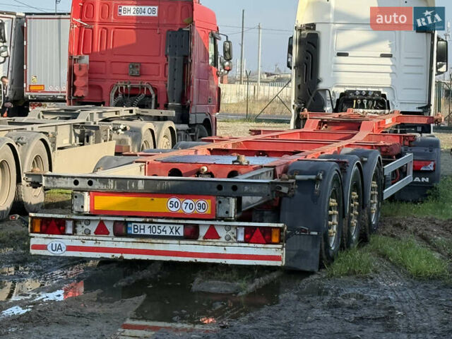 Красный Шмитз SCF 24G, объемом двигателя 0 л и пробегом 1 тыс. км за 6900 $, фото 1 на Automoto.ua