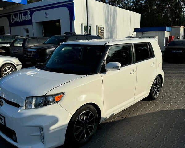 Білий Сціон ХБ, об'ємом двигуна 2.4 л та пробігом 160 тис. км за 9300 $, фото 1 на Automoto.ua