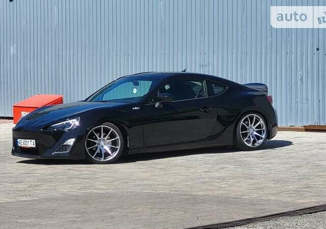 Черный Сцион FR-S, объемом двигателя 2 л и пробегом 107 тыс. км за 12000 $, фото 1 на Automoto.ua