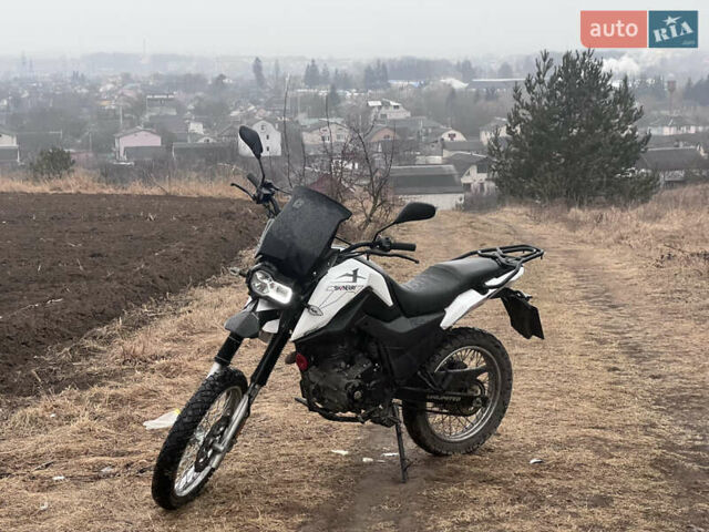 Белый Шанрай X-Trail 200, объемом двигателя 0.2 л и пробегом 10 тыс. км за 960 $, фото 1 на Automoto.ua