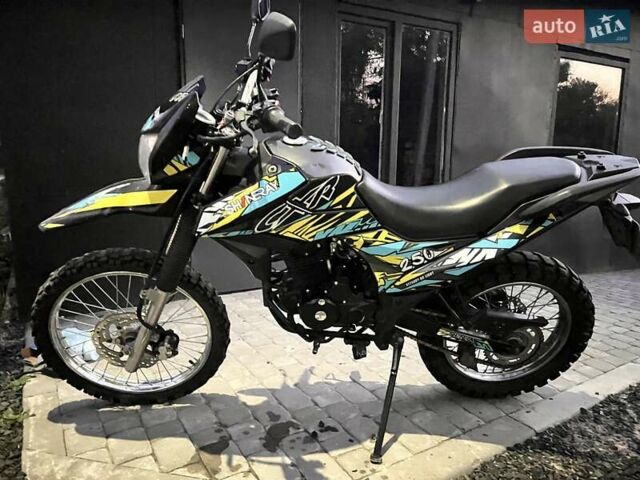 Черный Шанрай XY 250GY-6C, объемом двигателя 0.25 л и пробегом 16 тыс. км за 1200 $, фото 1 на Automoto.ua