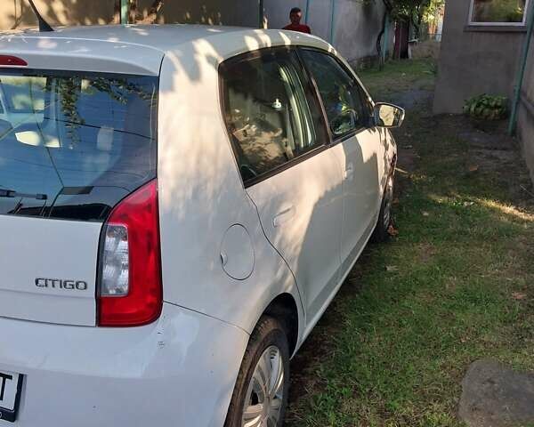 Білий Шкода Сітіго, об'ємом двигуна 1 л та пробігом 301 тис. км за 6000 $, фото 1 на Automoto.ua