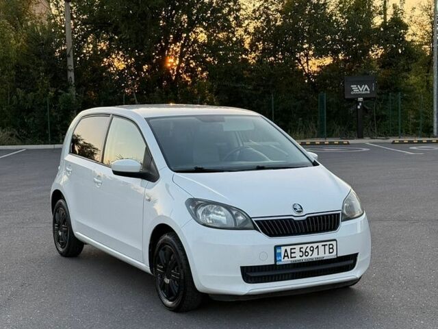 Белый Шкода Ситиго, объемом двигателя 1 л и пробегом 181 тыс. км за 6000 $, фото 1 на Automoto.ua