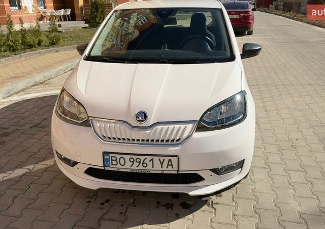 Белый Шкода Ситиго, объемом двигателя 0 л и пробегом 73 тыс. км за 9700 $, фото 1 на Automoto.ua