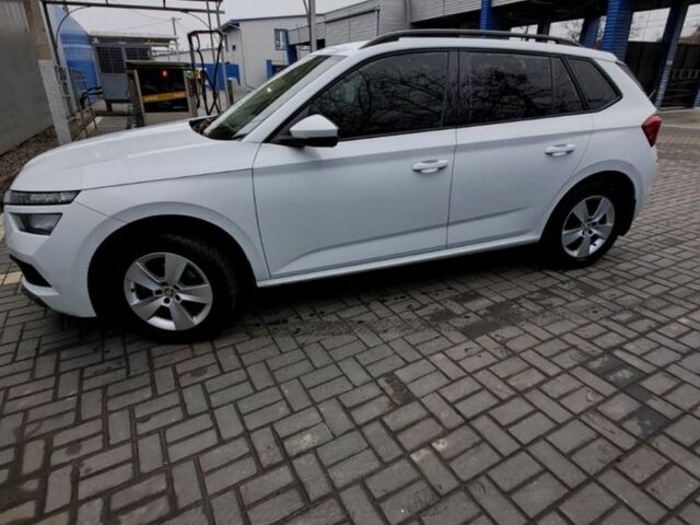 Белый Шкода Другая, объемом двигателя 1.6 л и пробегом 73 тыс. км за 18700 $, фото 1 на Automoto.ua