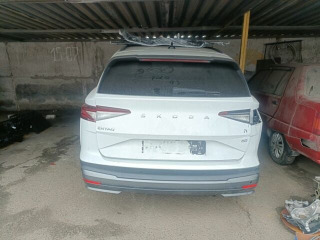 Белый Шкода Другая, объемом двигателя 0 л и пробегом 100 тыс. км за 474 $, фото 1 на Automoto.ua